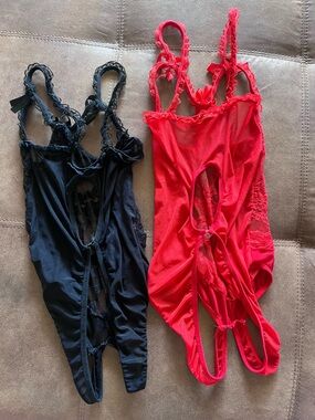 Fashion Nova Lace-Trim Sheer Chemise in Red & Black